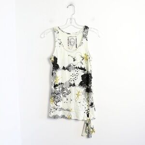 Salad Hong Kong designer boutique S ballet ballerina art print gold metallic